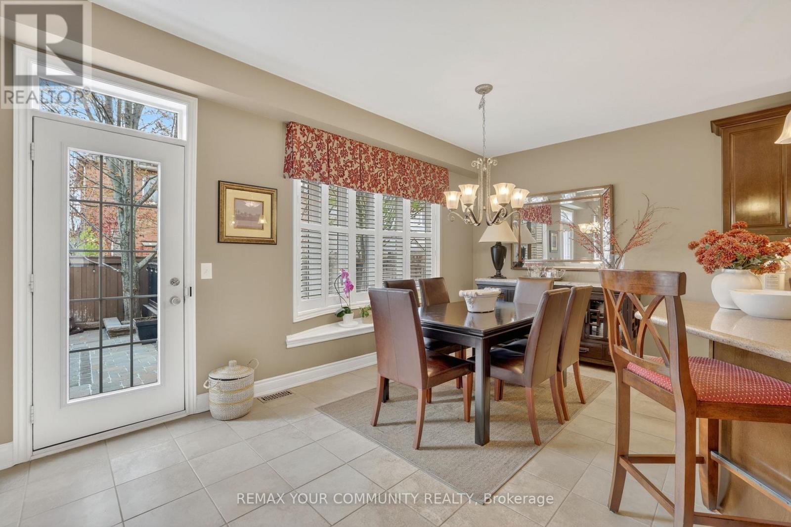 42 Rogers Trail, Bradford West Gwillimbury (Bradford), Ontario  L3Z 0G5 - Photo 18 - N13144458