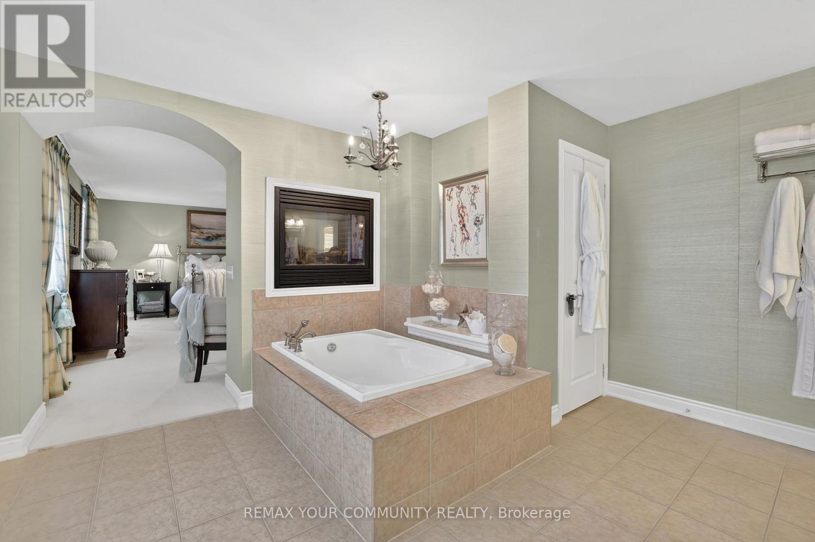 42 Rogers Trail, Bradford West Gwillimbury (Bradford), Ontario  L3Z 0G5 - Photo 28 - N13144458