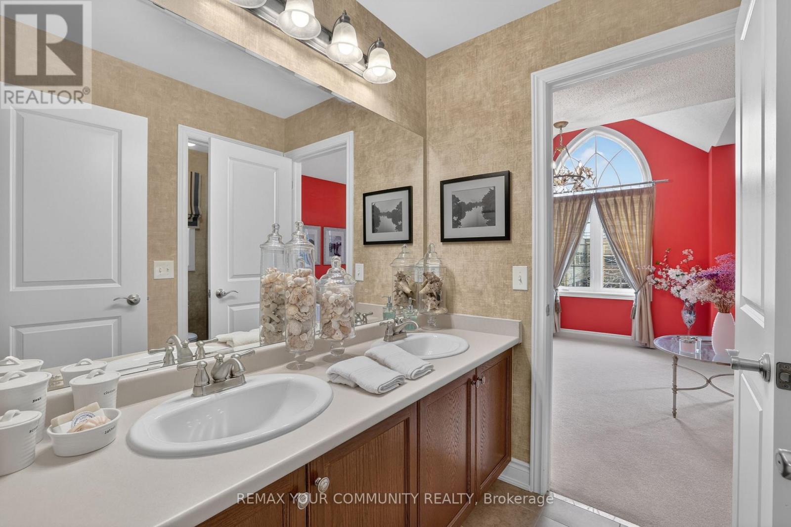 42 Rogers Trail, Bradford West Gwillimbury (Bradford), Ontario  L3Z 0G5 - Photo 31 - N13144458