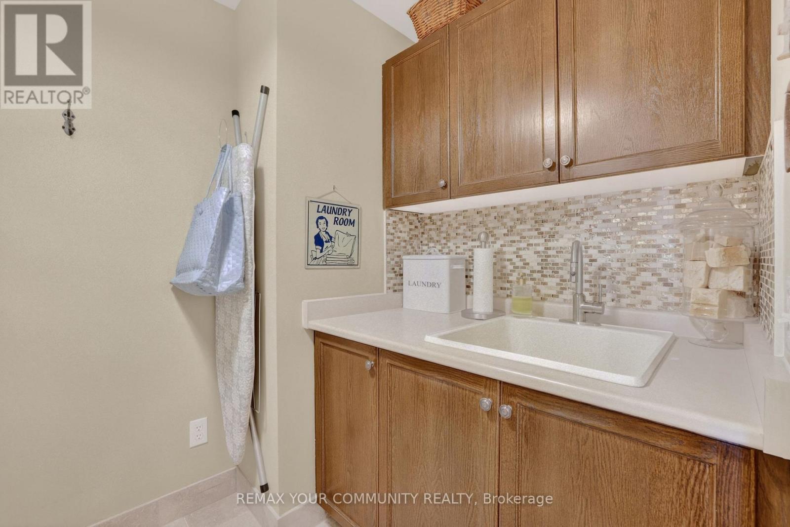 42 Rogers Trail, Bradford West Gwillimbury (Bradford), Ontario  L3Z 0G5 - Photo 36 - N13144458