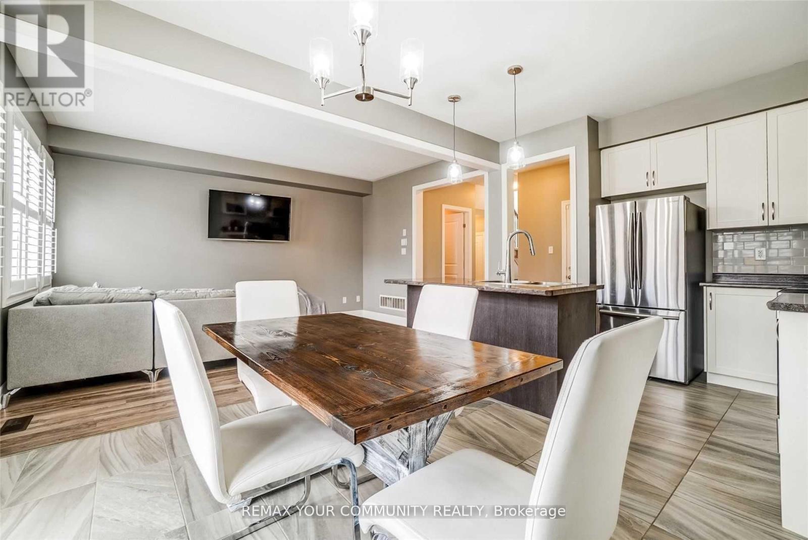 173 Wagner Crescent, Essa, Ontario  L3W 0R7 - Photo 11 - N13144508
