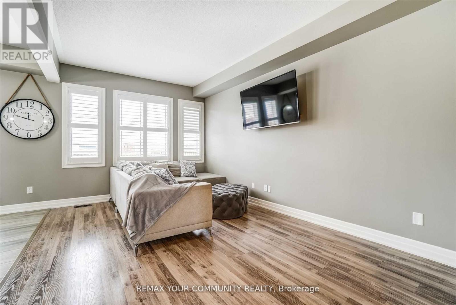 173 Wagner Crescent, Essa, Ontario  L3W 0R7 - Photo 16 - N13144508