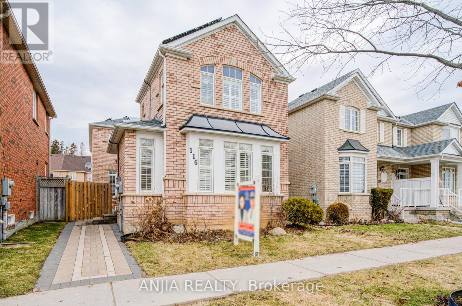 116 EMERY HILL BOULEVARD, Markham, Ontario