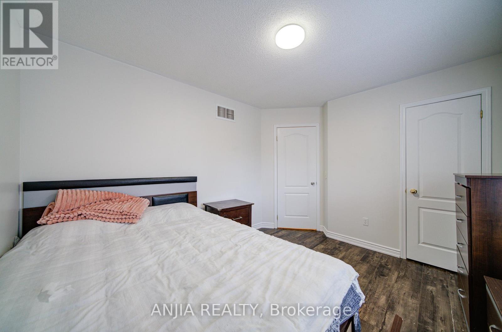 116 Emery Hill Boulevard, Markham, Ontario  L6C 2S6 - Photo 16 - N13144534