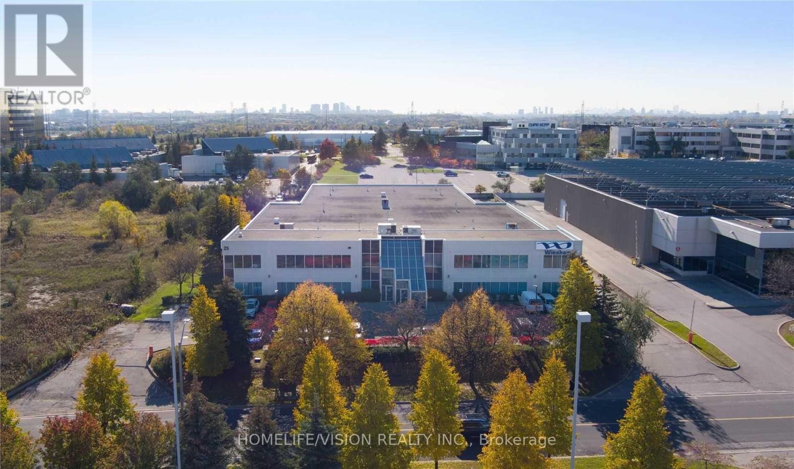 25 Minthorn Boulevard, Markham, Ontario  L3T 7N5 - Photo 5 - N13130104