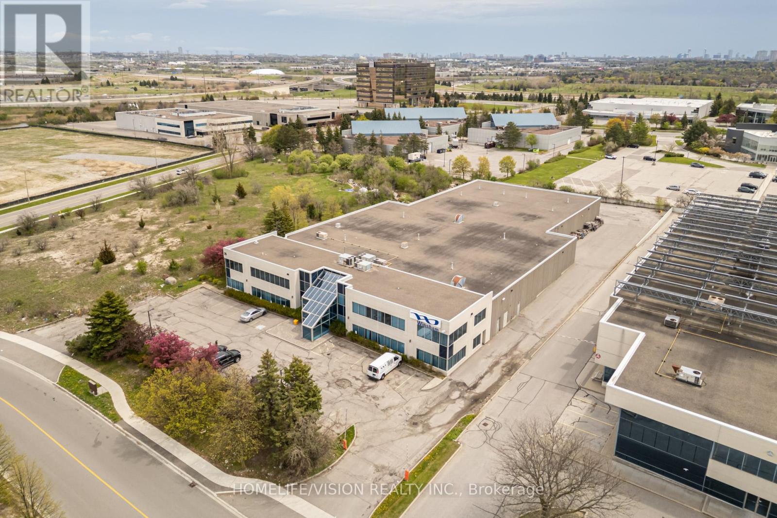 25 Minthorn Boulevard, Markham, Ontario  L3T 7N5 - Photo 2 - N13130104