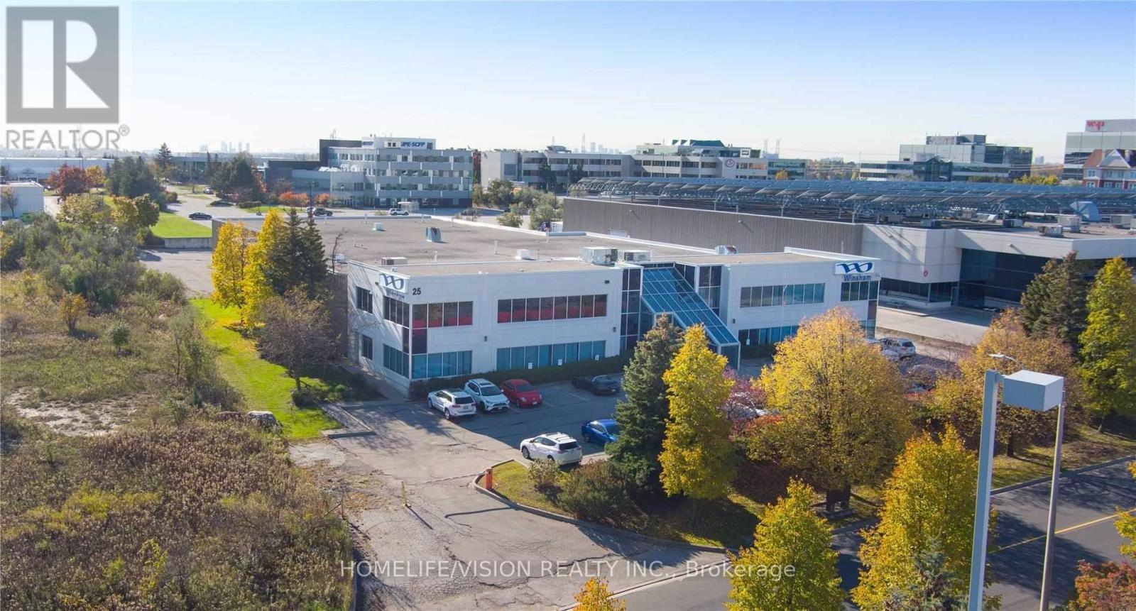 25 Minthorn Boulevard, Markham, Ontario  L3T 7N5 - Photo 3 - N13130104