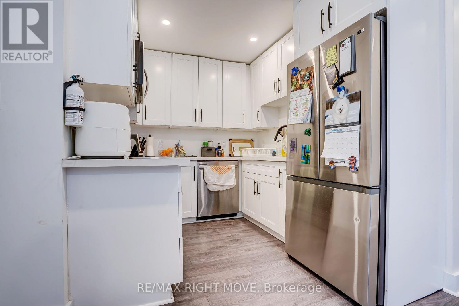 110 Mary Street, Orillia, Ontario  L3V 3E2 - Photo 4 - S13144464