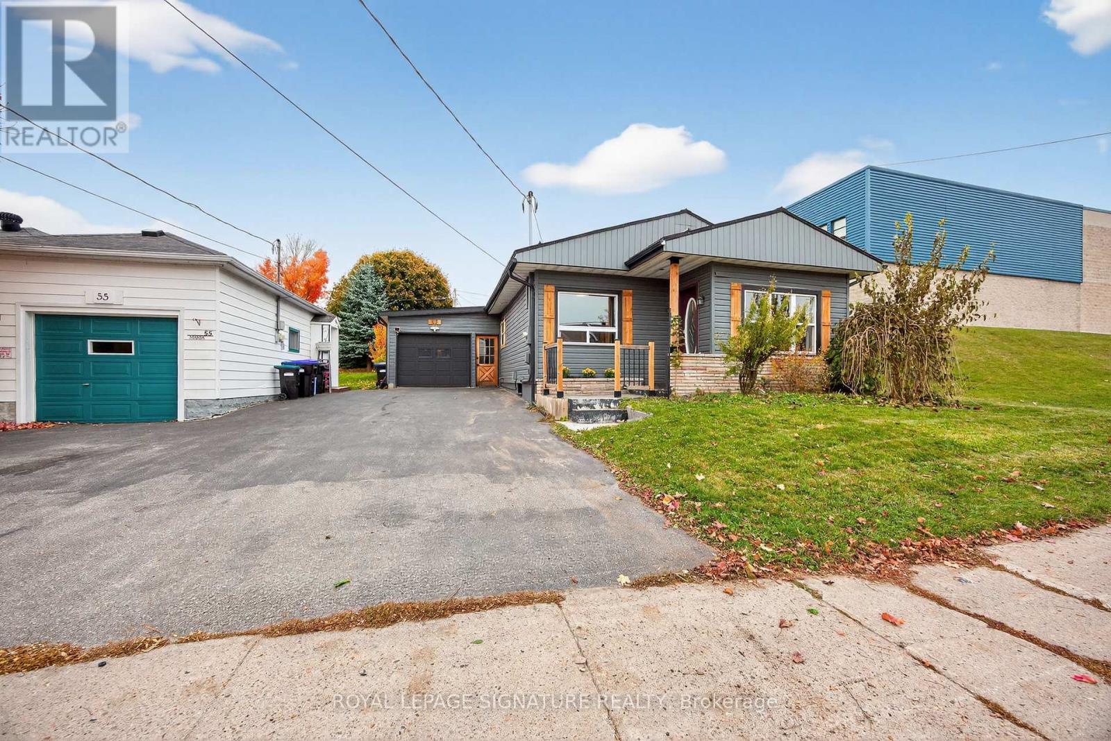 57 Maria Street, Penetanguishene, Ontario  L9M 1L3 - Photo 4 - S13144474