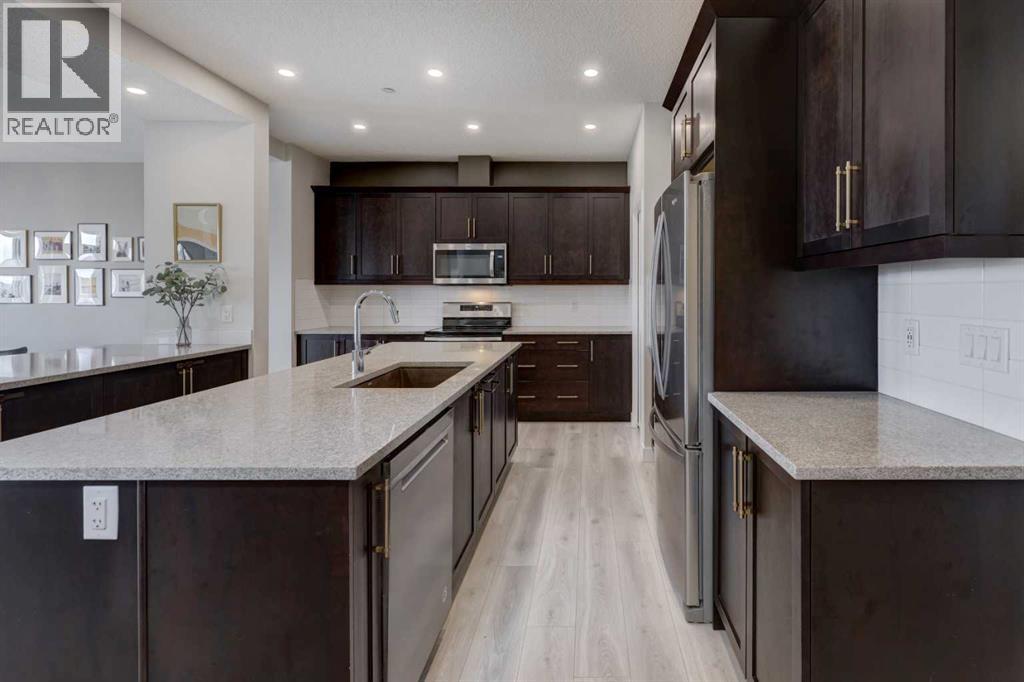 468 Livingston View NE, Calgary, Alberta  T3P 0Z7 - Photo 6 - A2310874