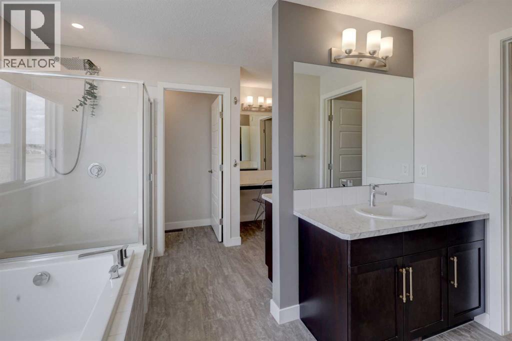468 Livingston View NE, Calgary, Alberta  T3P 0Z7 - Photo 17 - A2310874
