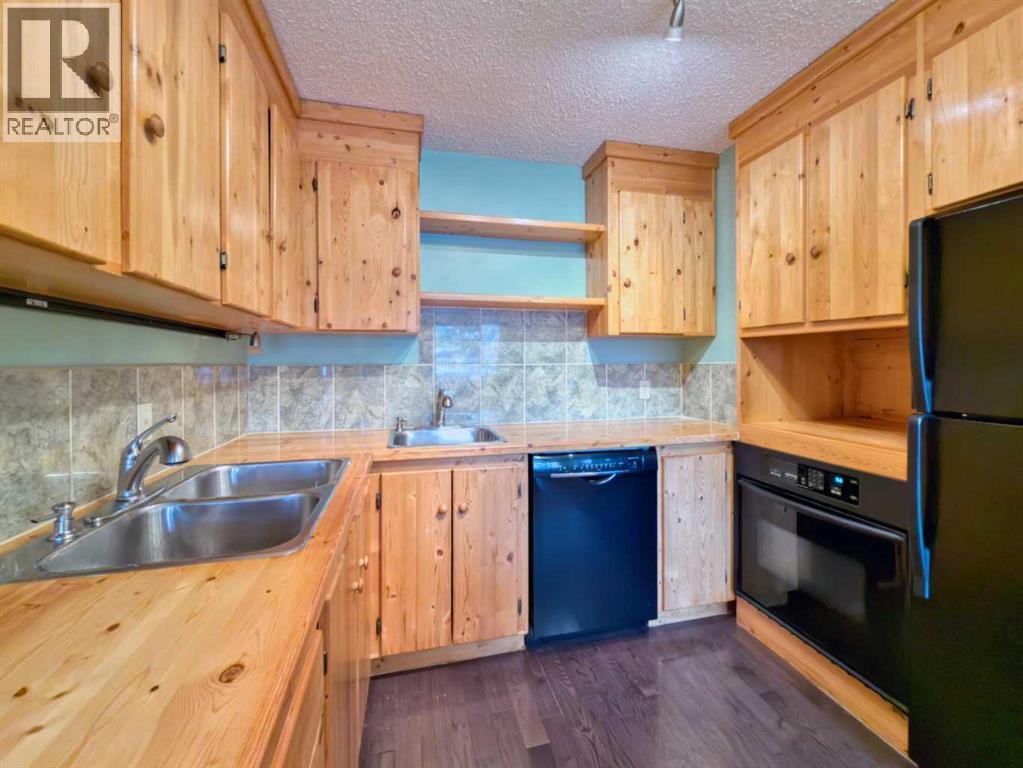 8126 20 Avenue, Coleman, Alberta  T0K 0M0 - Photo 11 - A2312182