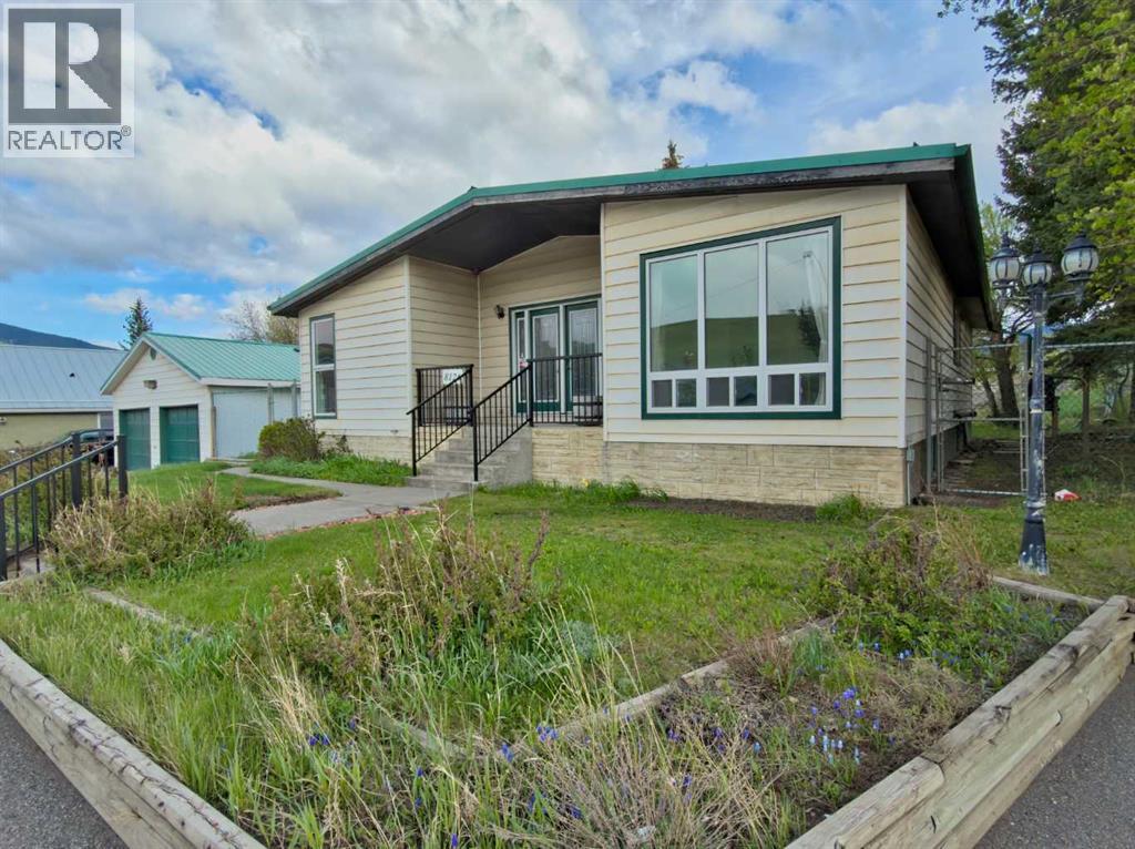 8126 20 Avenue, Coleman, Alberta  T0K 0M0 - Photo 2 - A2312182