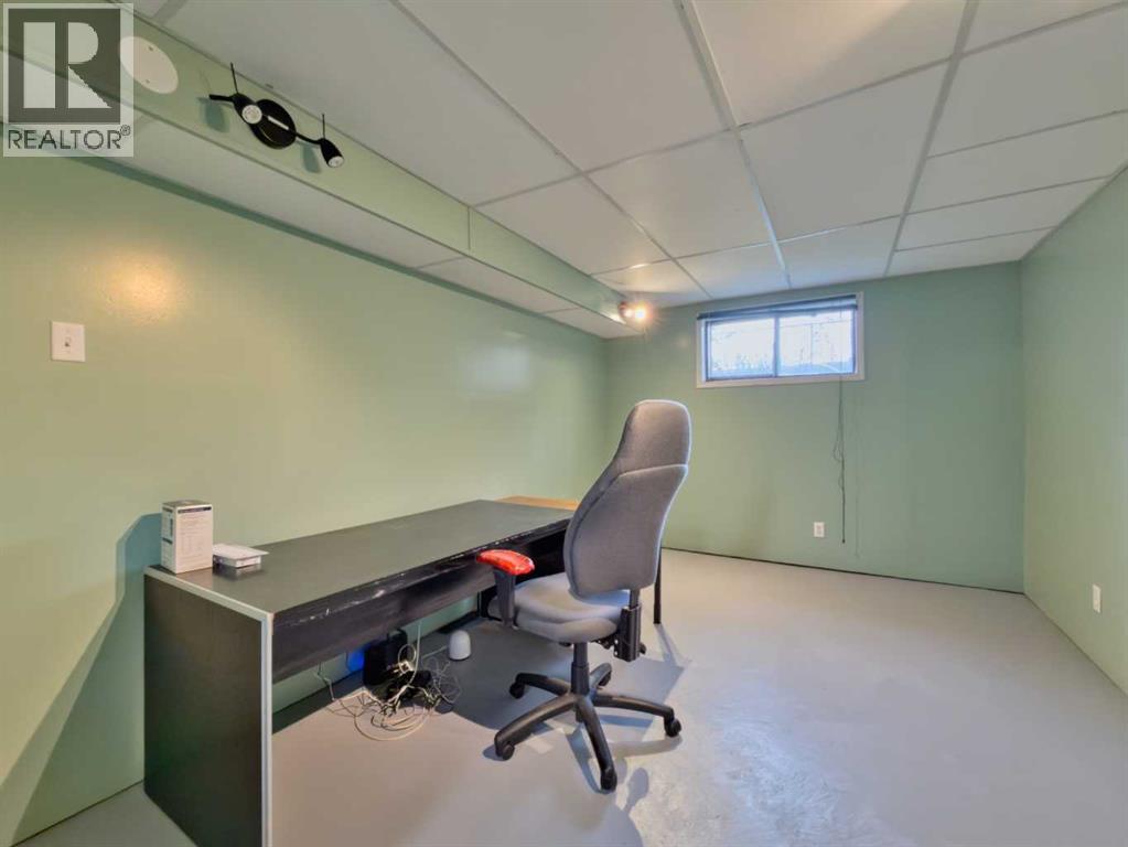8126 20 Avenue, Coleman, Alberta  T0K 0M0 - Photo 26 - A2312182