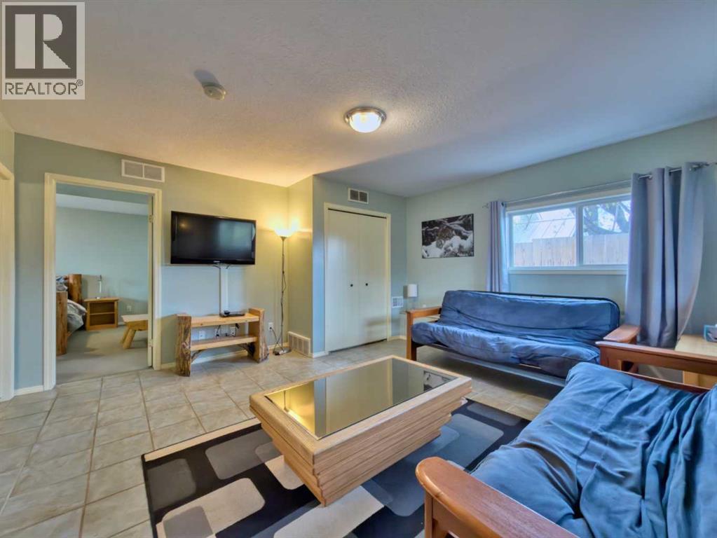 8126 20 Avenue, Coleman, Alberta  T0K 0M0 - Photo 34 - A2312182