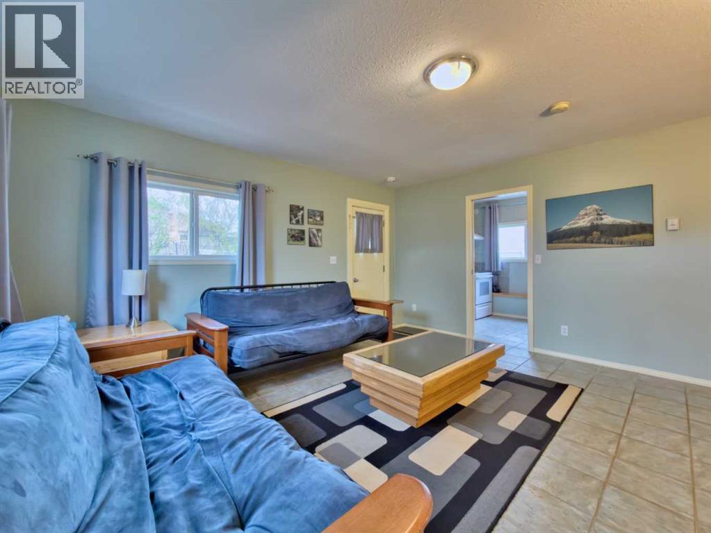 8126 20 Avenue, Coleman, Alberta  T0K 0M0 - Photo 35 - A2312182