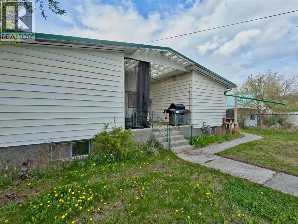 8126 20 Avenue, Coleman, Alberta  T0K 0M0 - Photo 40 - A2312182
