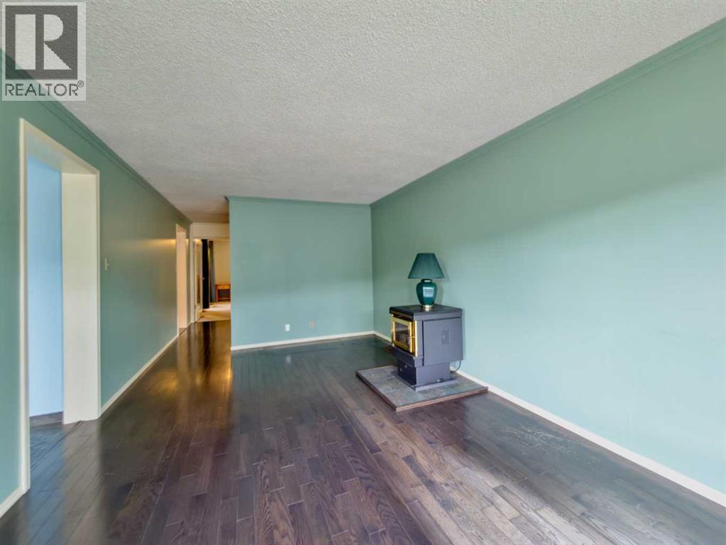 8126 20 Avenue, Coleman, Alberta  T0K 0M0 - Photo 6 - A2312182