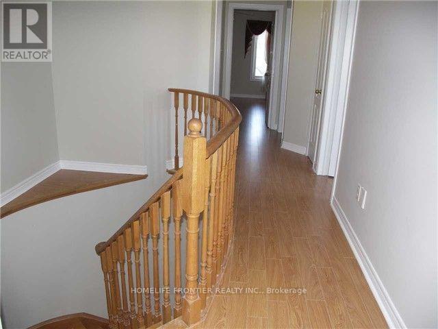25 Rocky Point Crescent, Brampton, Ontario  L6V 4R7 - Photo 8 - W13144414