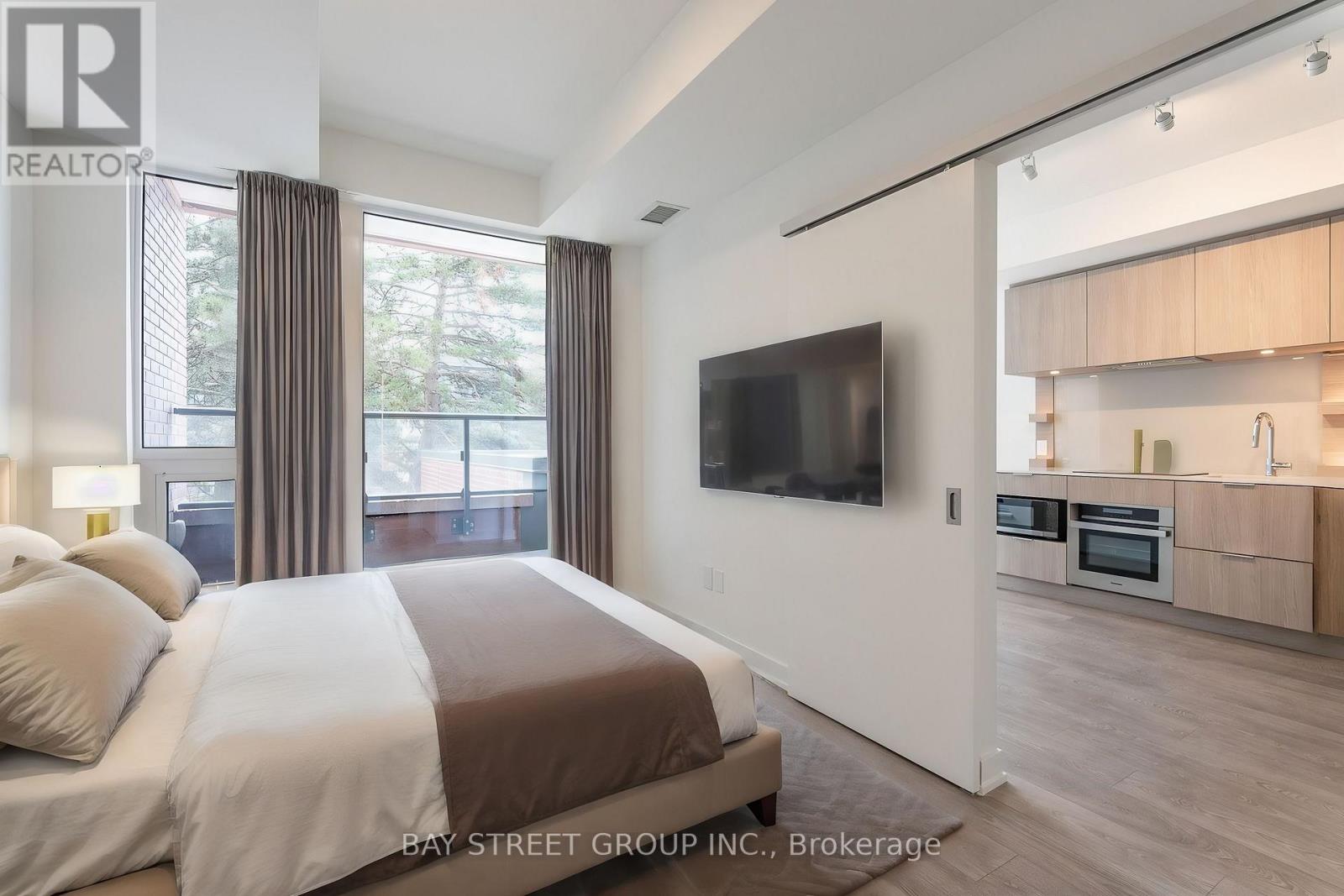 515 - 28 Ann Street, Mississauga, Ontario  M3C 0H5 - Photo 4 - W13144422