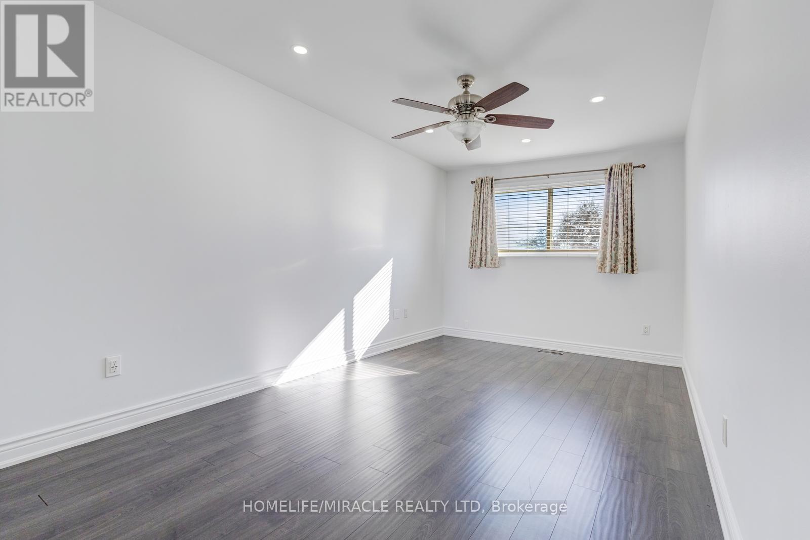 13 - 7450 Darcel Avenue, Mississauga, Ontario  L4T 2X7 - Photo 27 - W13144490