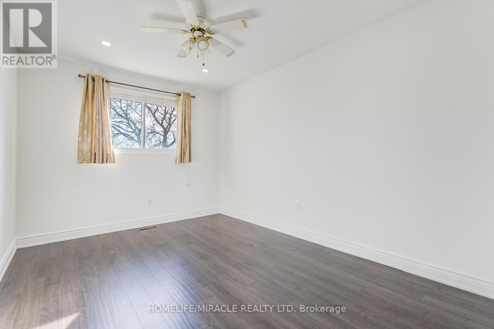 13 - 7450 Darcel Avenue, Mississauga, Ontario  L4T 2X7 - Photo 31 - W13144490