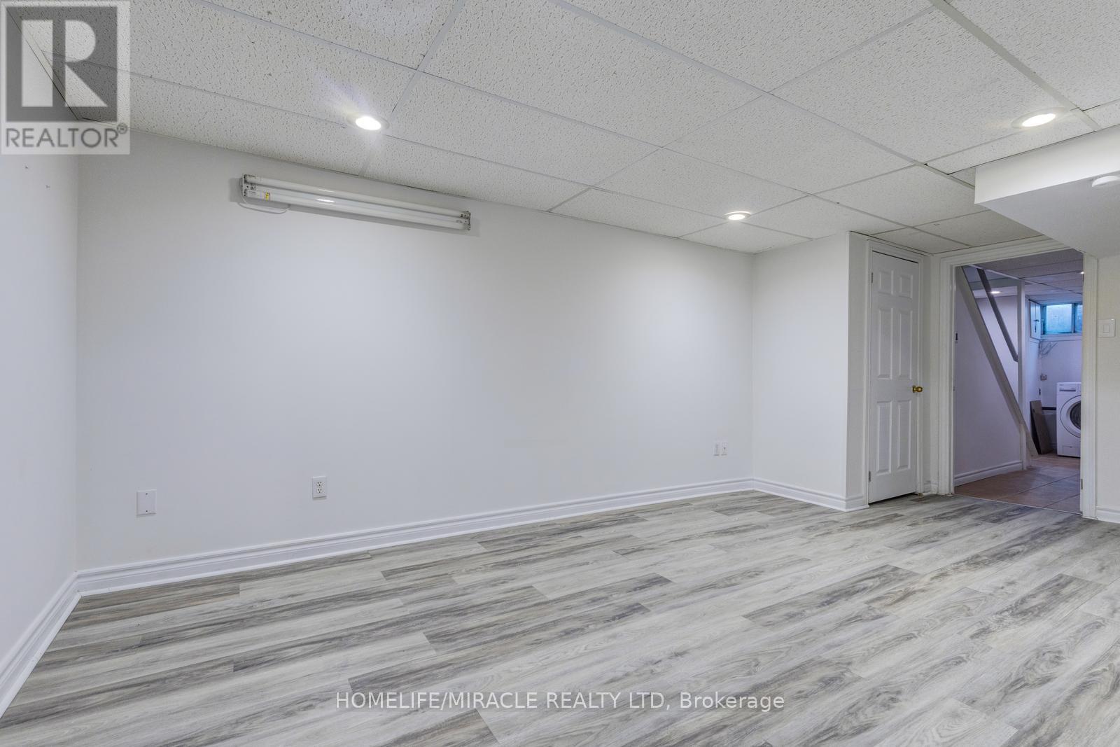 13 - 7450 Darcel Avenue, Mississauga, Ontario  L4T 2X7 - Photo 39 - W13144490