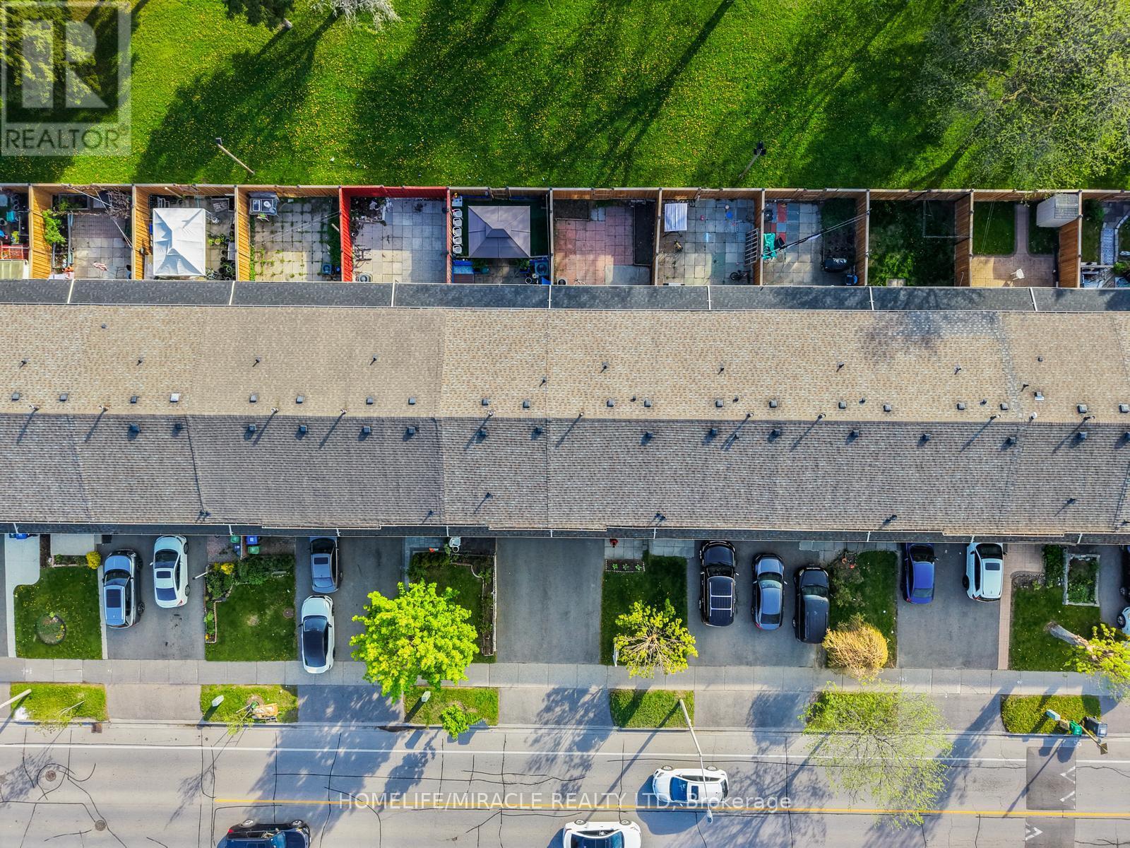 13 - 7450 Darcel Avenue, Mississauga, Ontario  L4T 2X7 - Photo 4 - W13144490