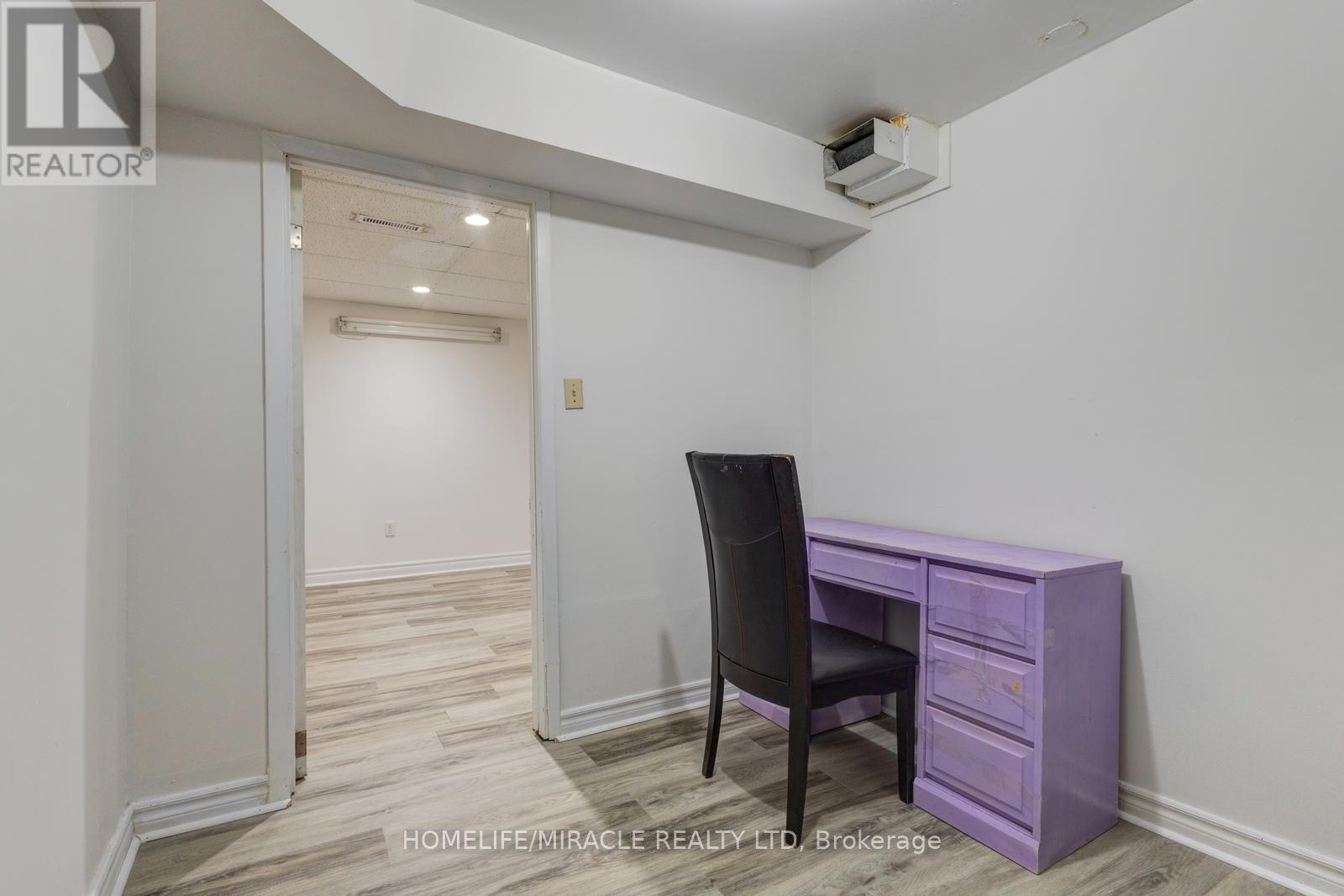 13 - 7450 Darcel Avenue, Mississauga, Ontario  L4T 2X7 - Photo 42 - W13144490