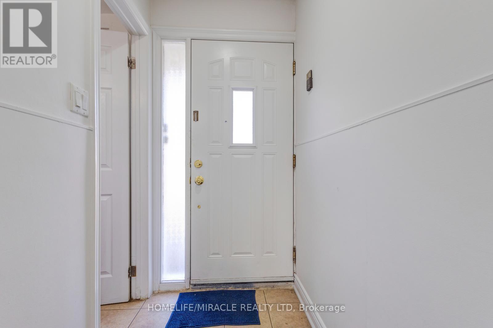 13 - 7450 Darcel Avenue, Mississauga, Ontario  L4T 2X7 - Photo 6 - W13144490