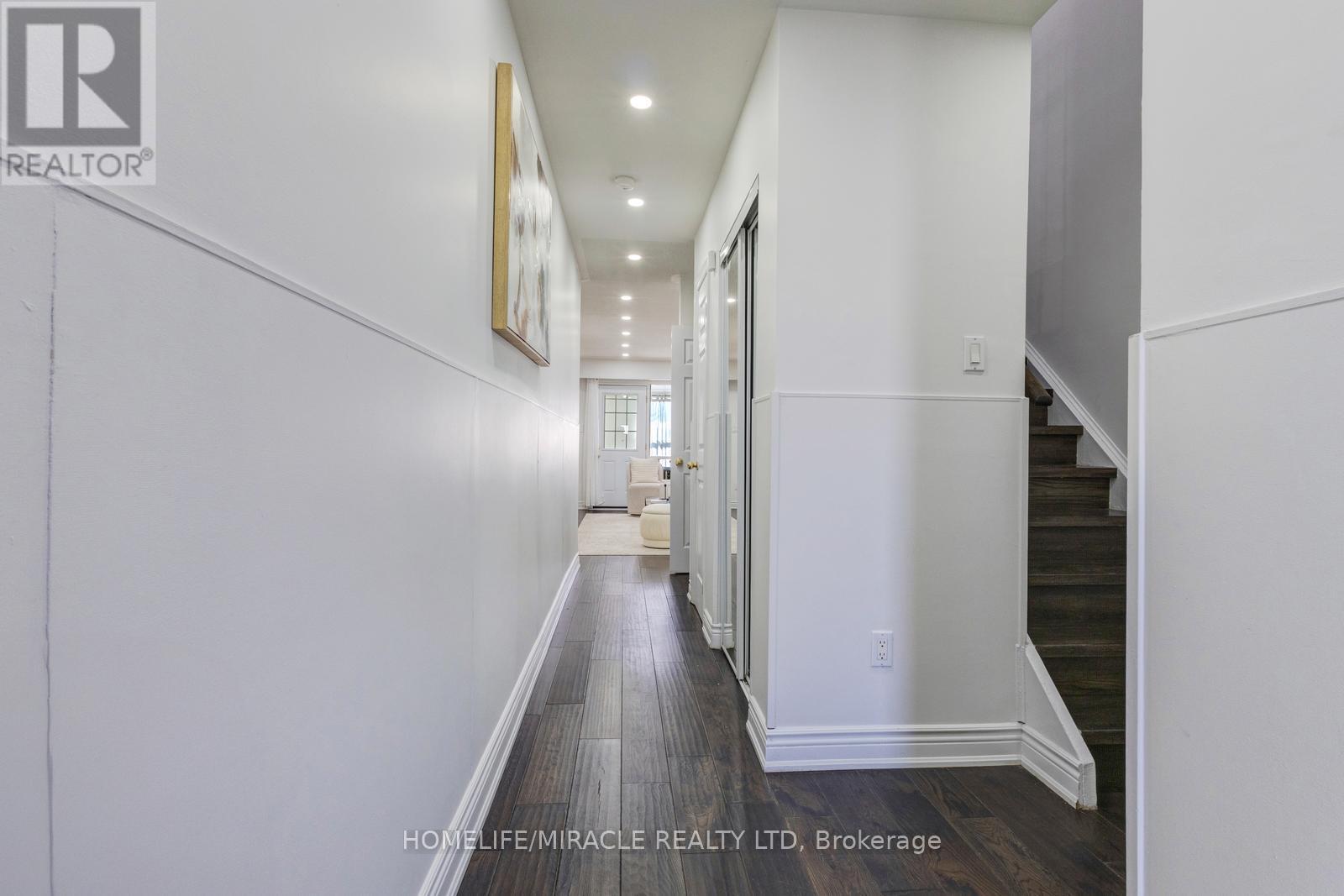 13 - 7450 Darcel Avenue, Mississauga, Ontario  L4T 2X7 - Photo 8 - W13144490