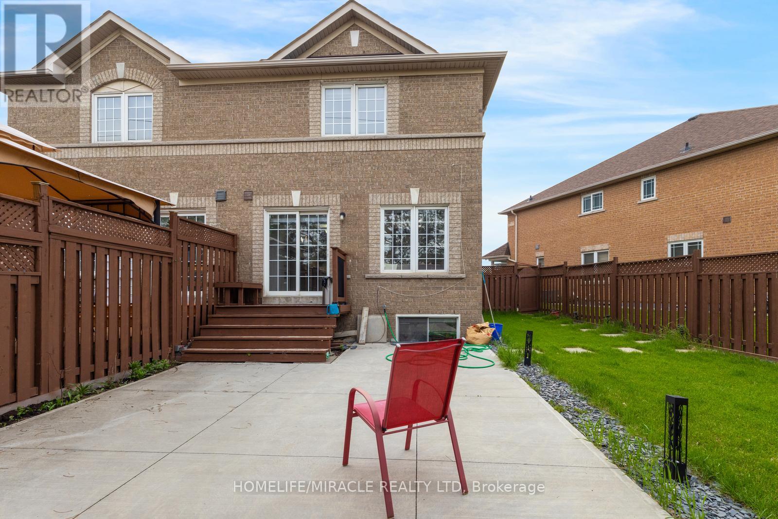 84 Alfonso Crescent, Brampton, Ontario  L6P 1S4 - Photo 42 - W13144538