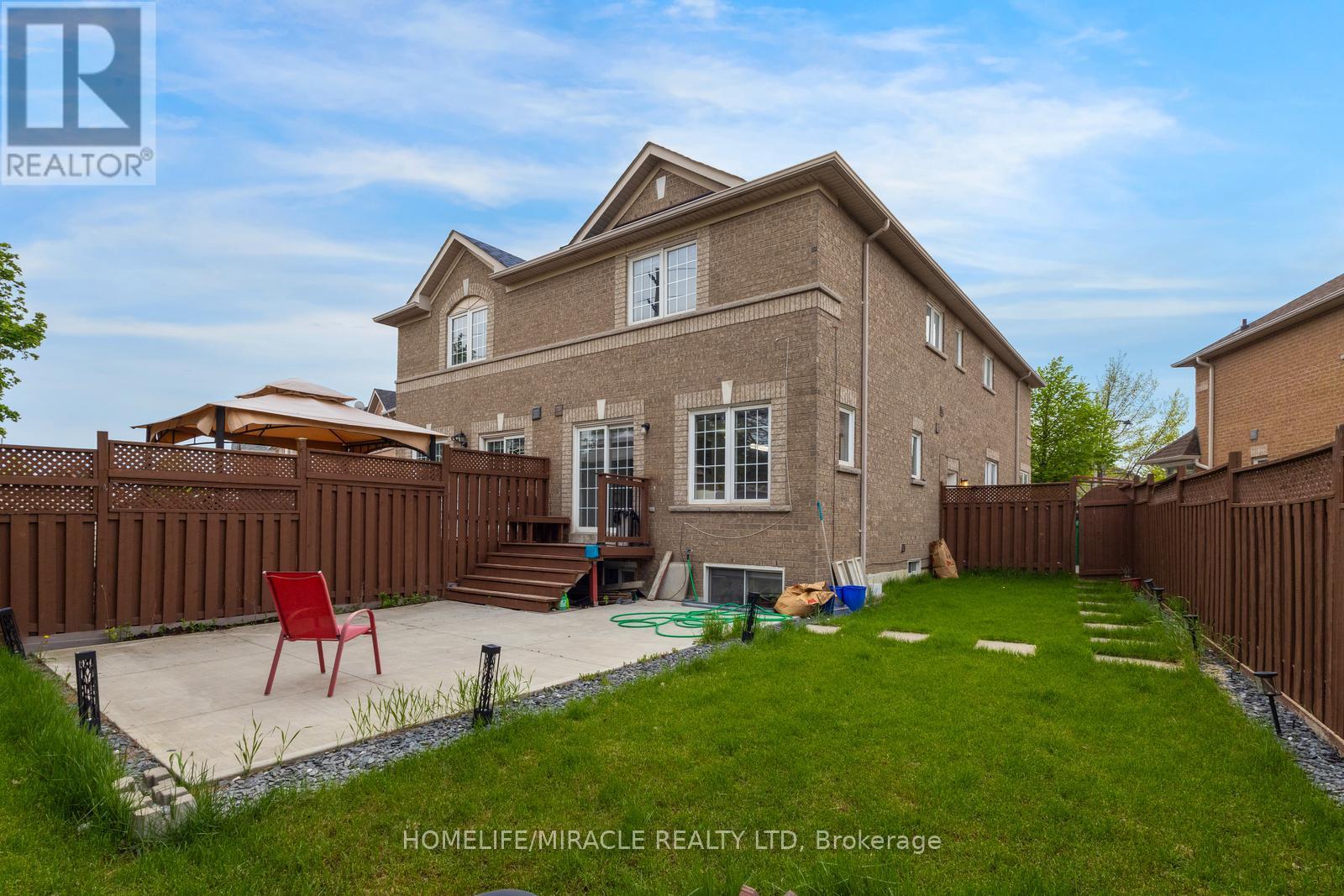 84 Alfonso Crescent, Brampton, Ontario  L6P 1S4 - Photo 43 - W13144538