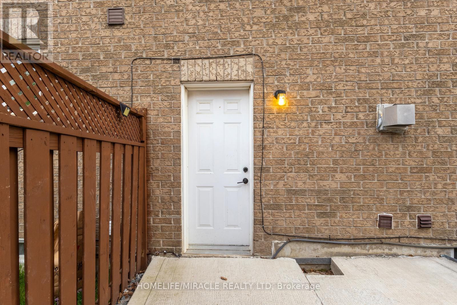 84 Alfonso Crescent, Brampton, Ontario  L6P 1S4 - Photo 44 - W13144538