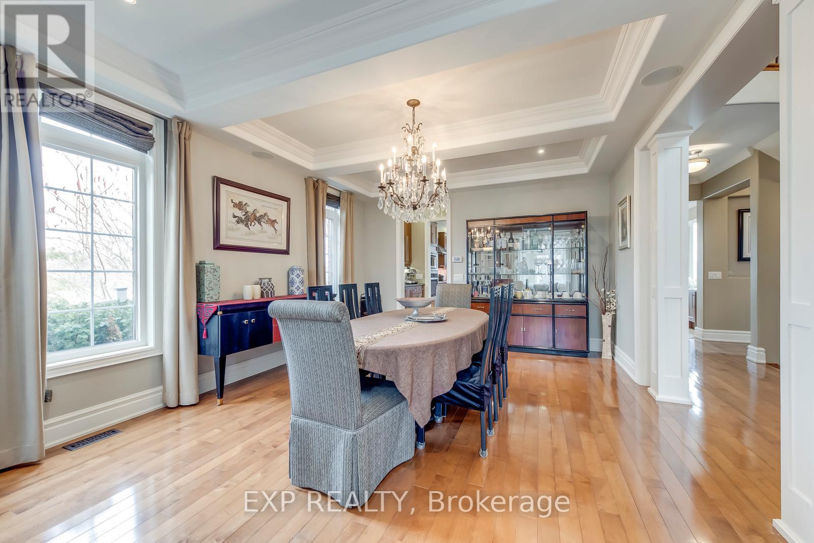 530 Golfview Court, Oakville, Ontario  L6M 4W6 - Photo 11 - W13144574