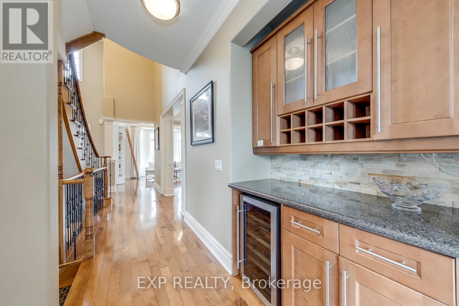 530 Golfview Court, Oakville, Ontario  L6M 4W6 - Photo 12 - W13144574