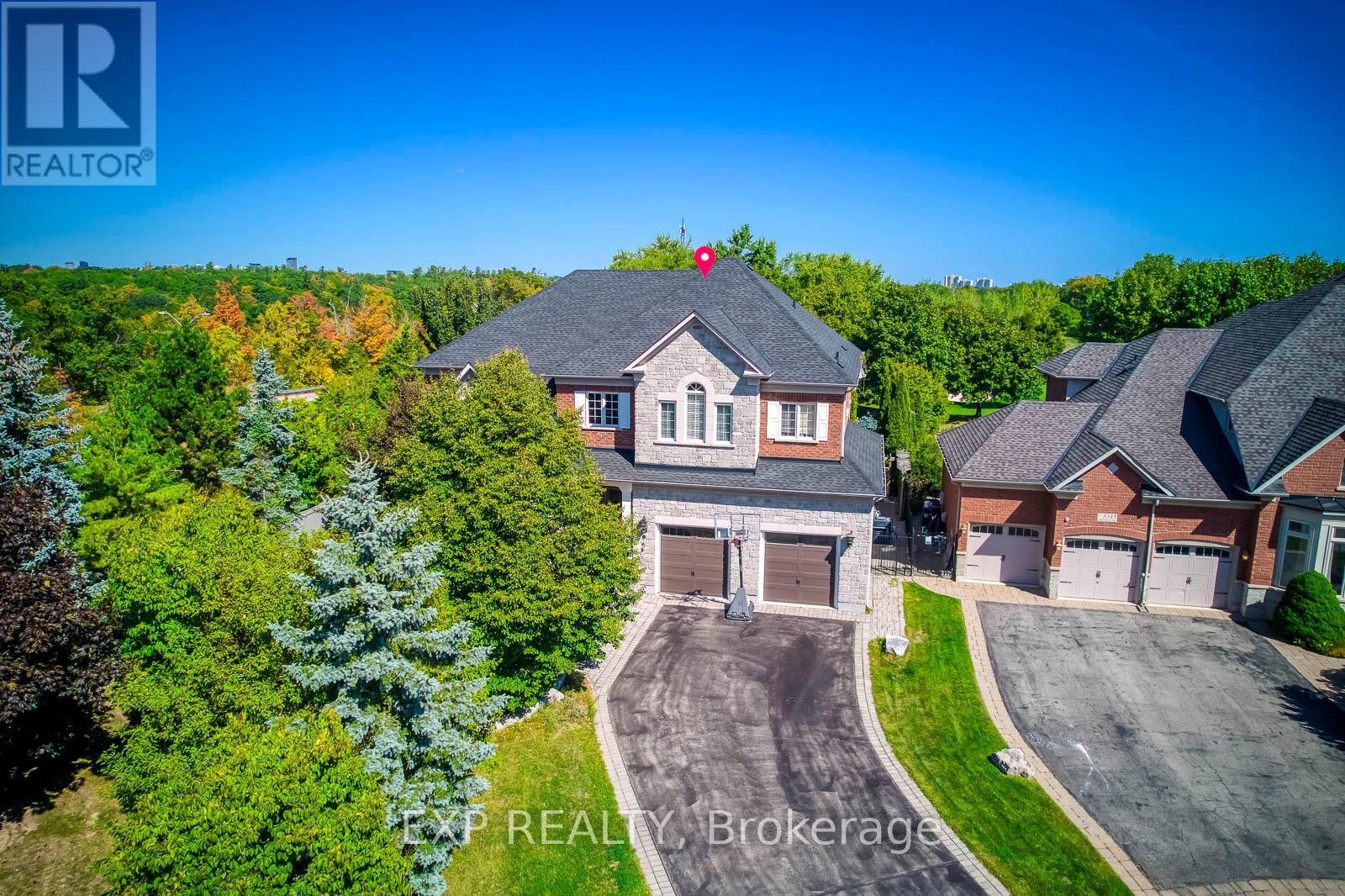 530 Golfview Court, Oakville, Ontario  L6M 4W6 - Photo 3 - W13144574
