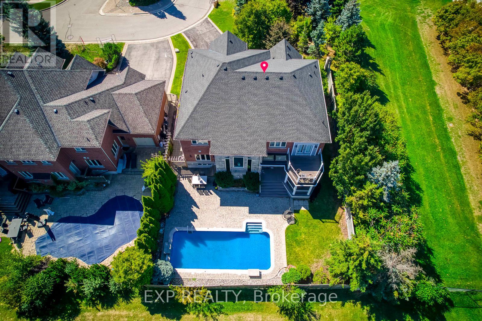 530 Golfview Court, Oakville, Ontario  L6M 4W6 - Photo 4 - W13144574
