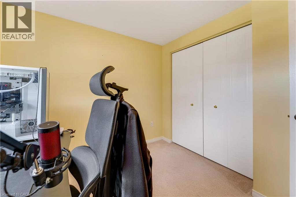 550 Dansbury Drive, Waterloo, Ontario  N2K 4E2 - Photo 26 - 40830451