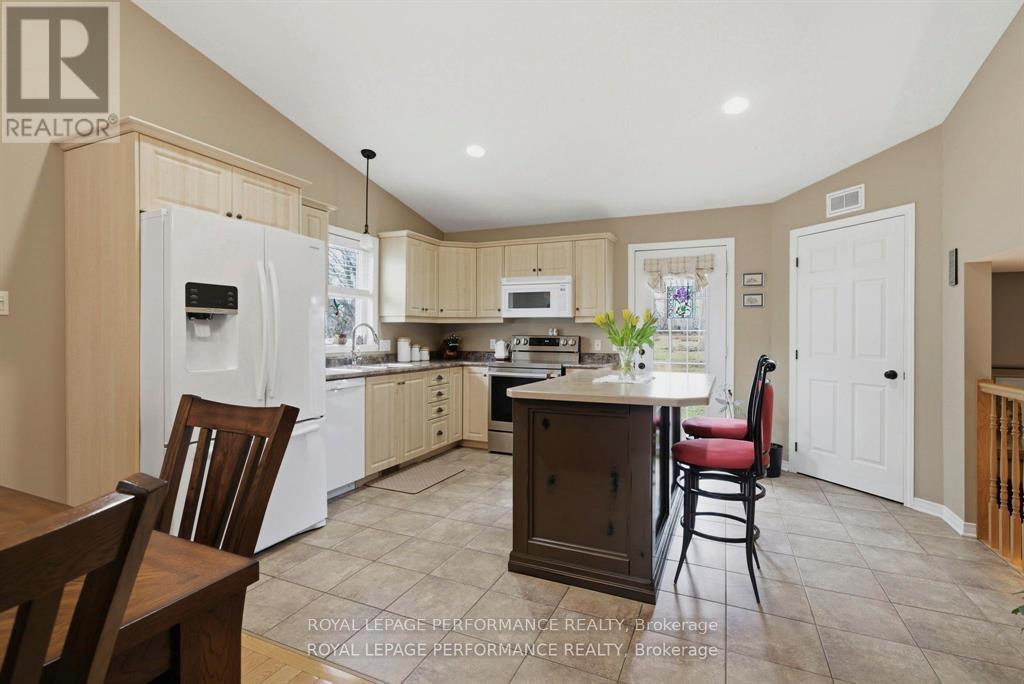 18353 Lana Drive, South Glengarry, Ontario  K6H 7L9 - Photo 10 - X13144886