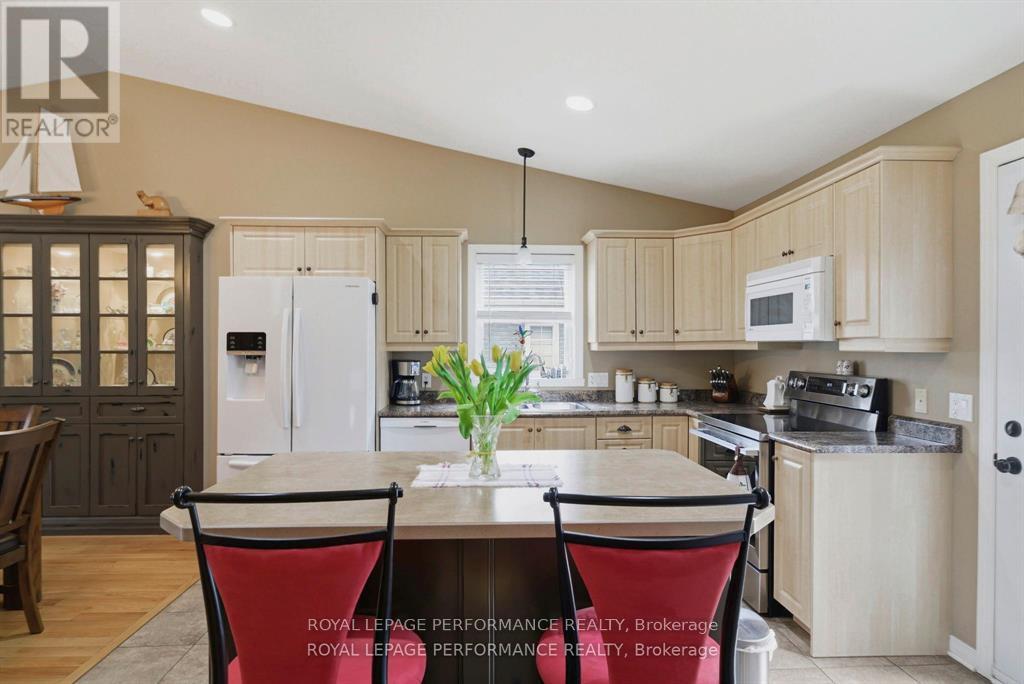 18353 Lana Drive, South Glengarry, Ontario  K6H 7L9 - Photo 13 - X13144886