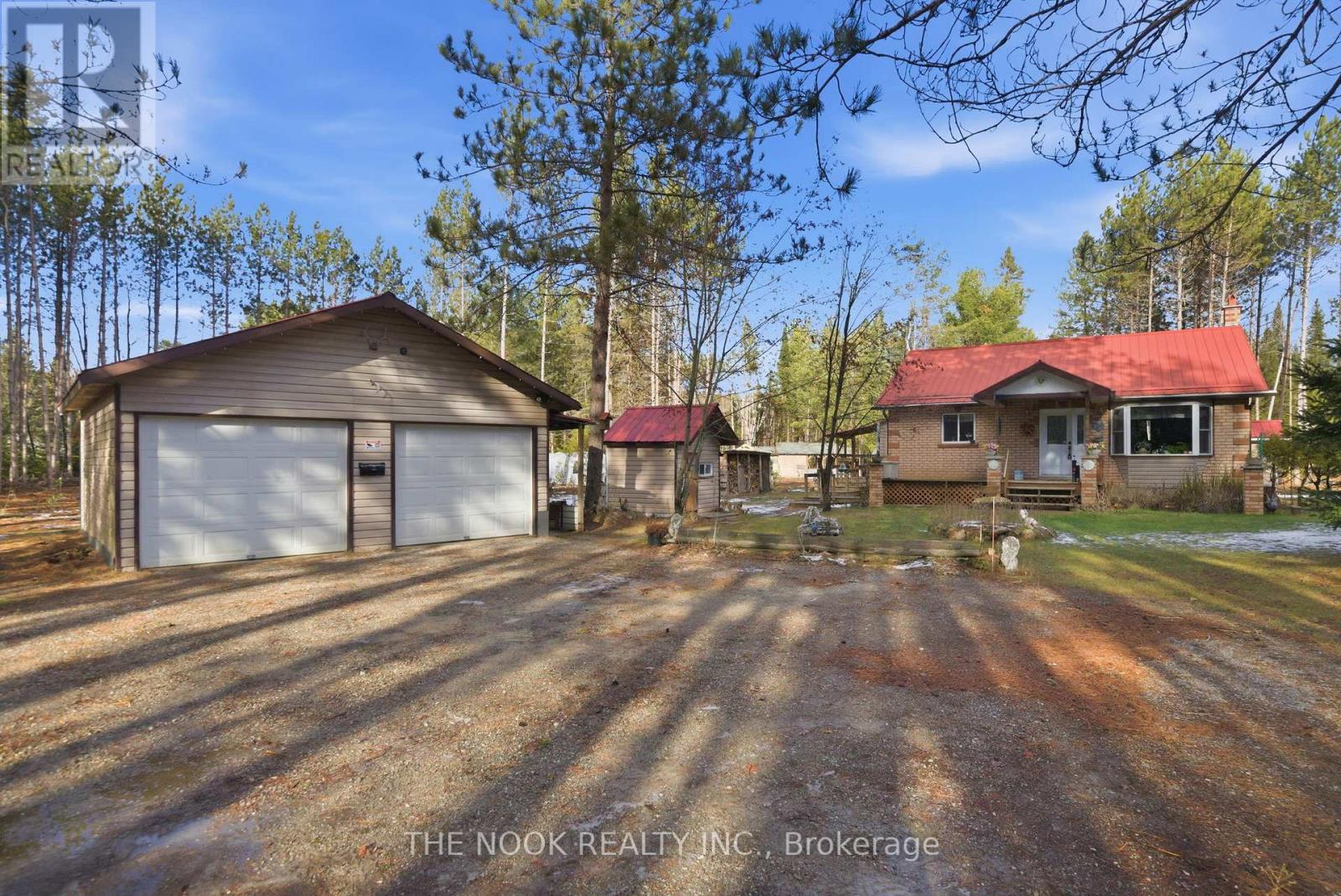 1055 Irondale Road, Minden Hills, Ontario  K0M 2A1 - Photo 2 - X13144866