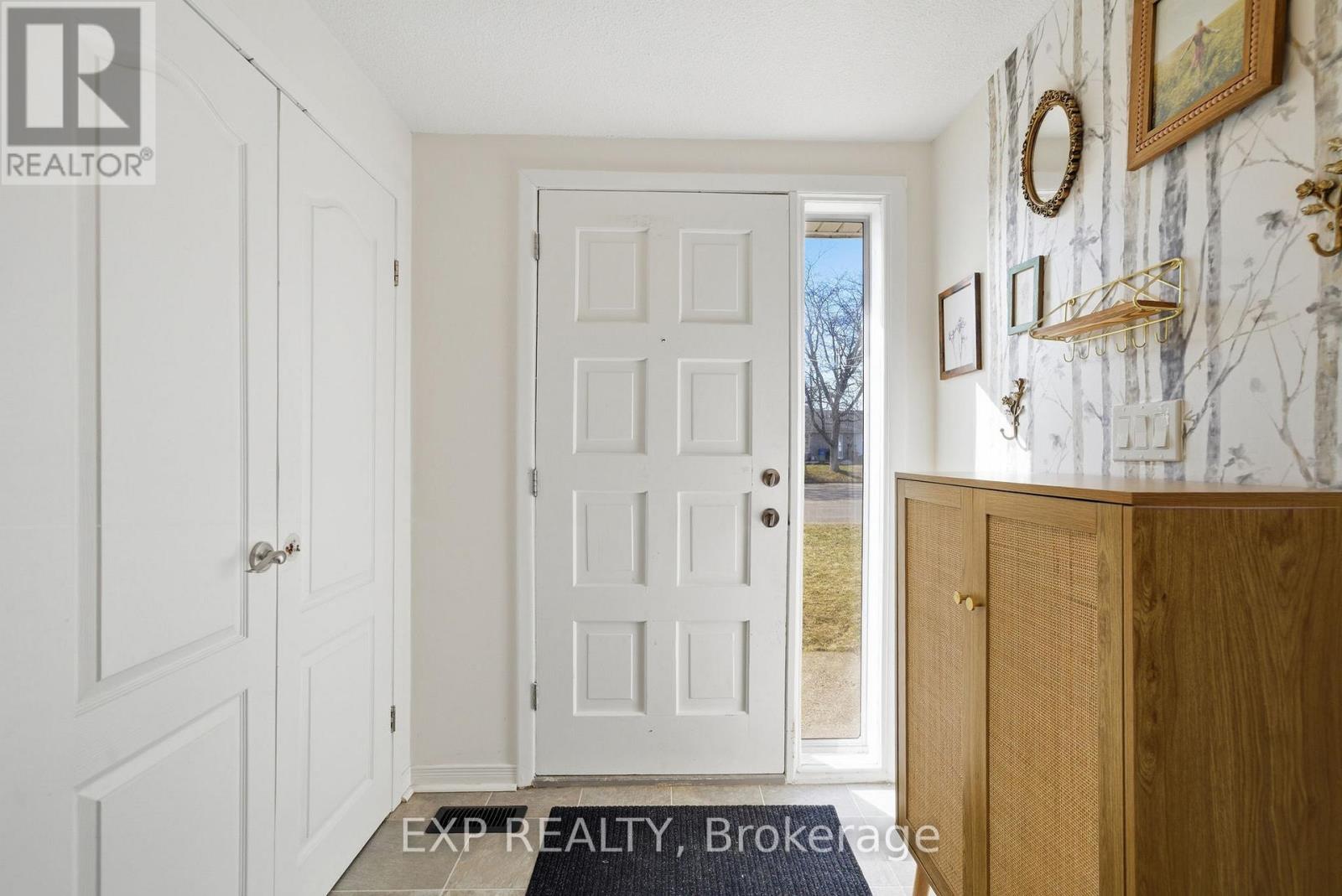 624 Bayfield Court, Cobourg, Ontario  K9A 4P1 - Photo 5 - X13144900