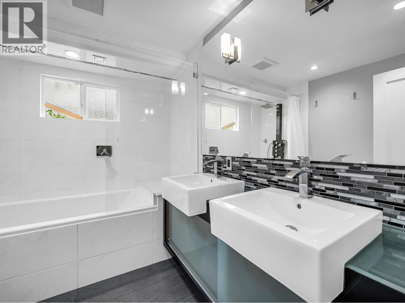 20984 118 Avenue, Maple Ridge, British Columbia  V2X 2M7 - Photo 26 - R3121155