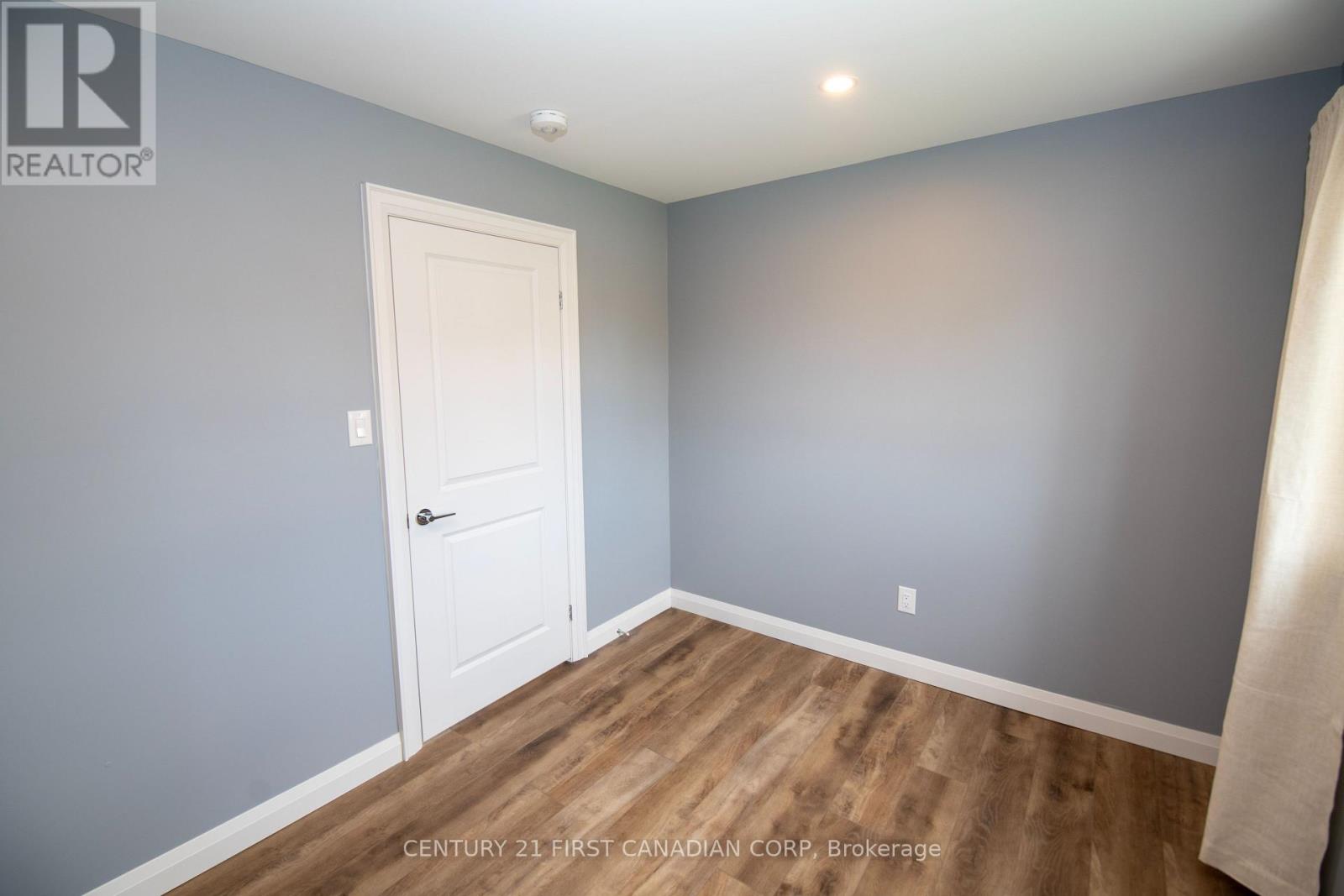5 Briscoe Street W, London South, Ontario  N6J 1L7 - Photo 13 - X13144588