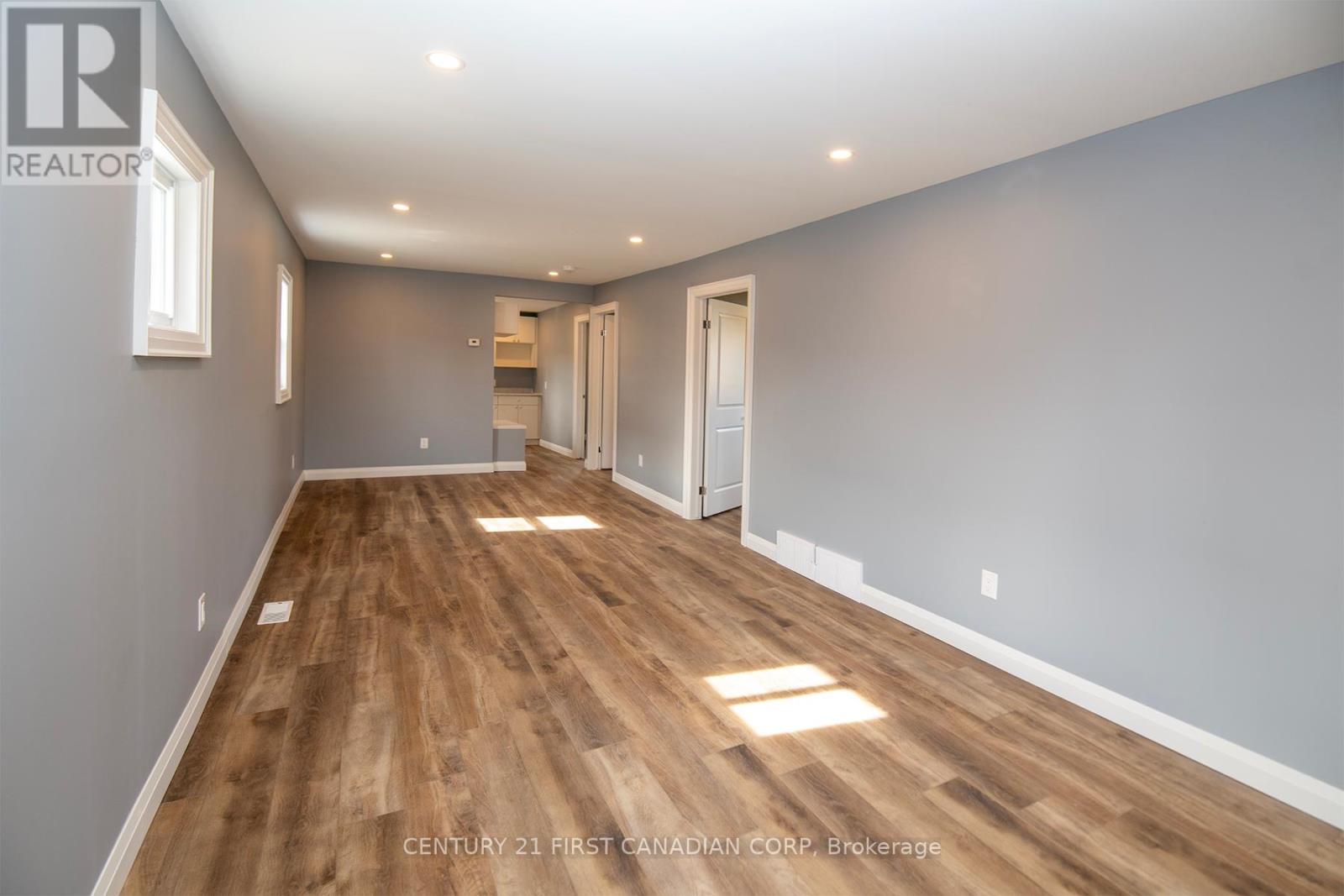 5 Briscoe Street W, London South, Ontario  N6J 1L7 - Photo 5 - X13144588
