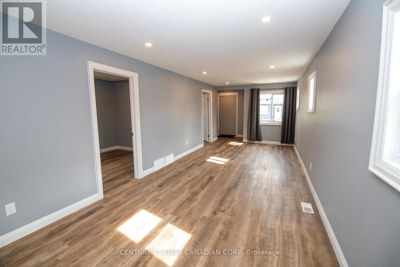 5 Briscoe Street W, London South, Ontario  N6J 1L7 - Photo 6 - X13144588