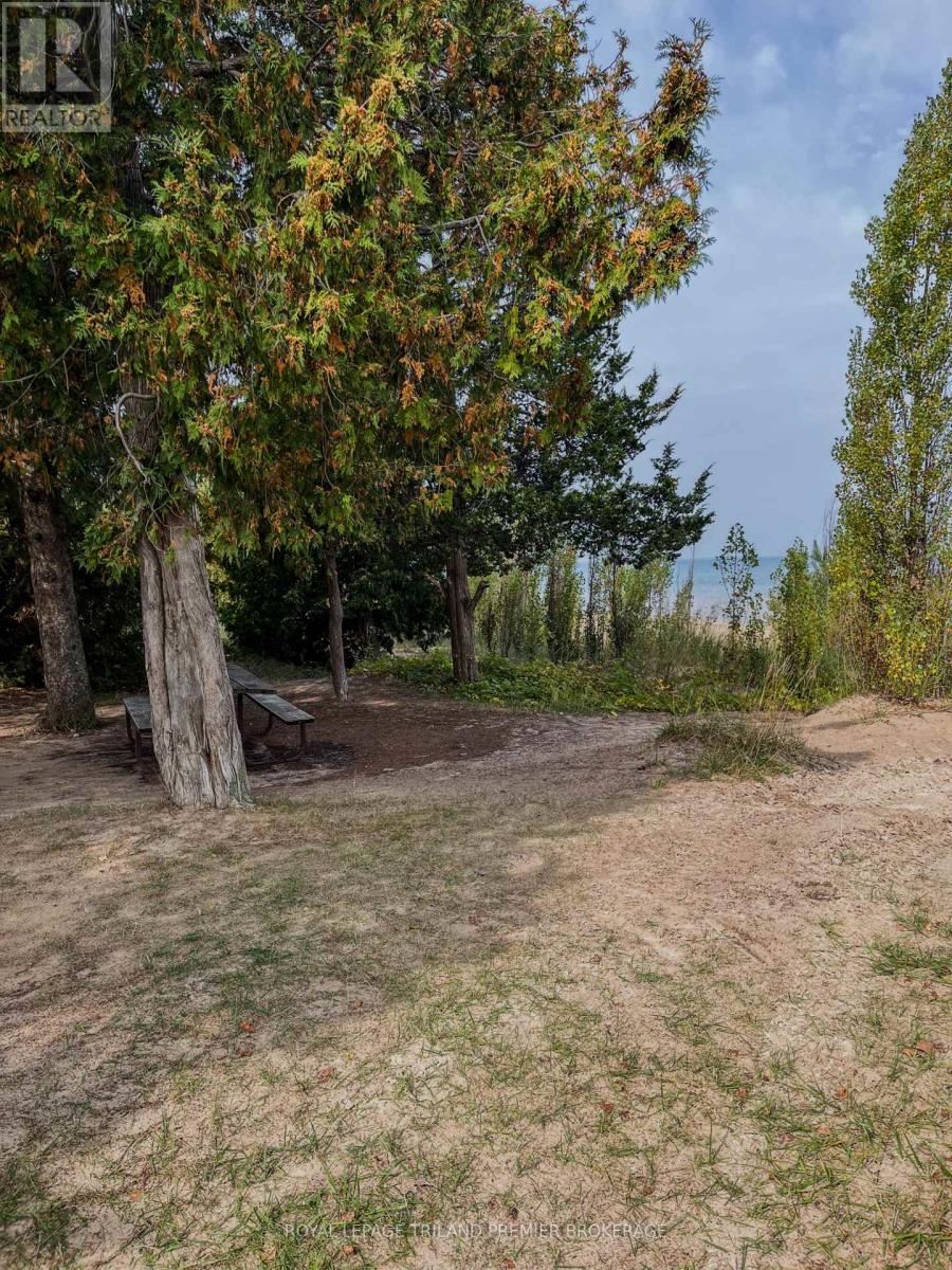 9632 Beachway Drive, Lambton Shores, Ontario  N0N 1J3 - Photo 36 - X13144678