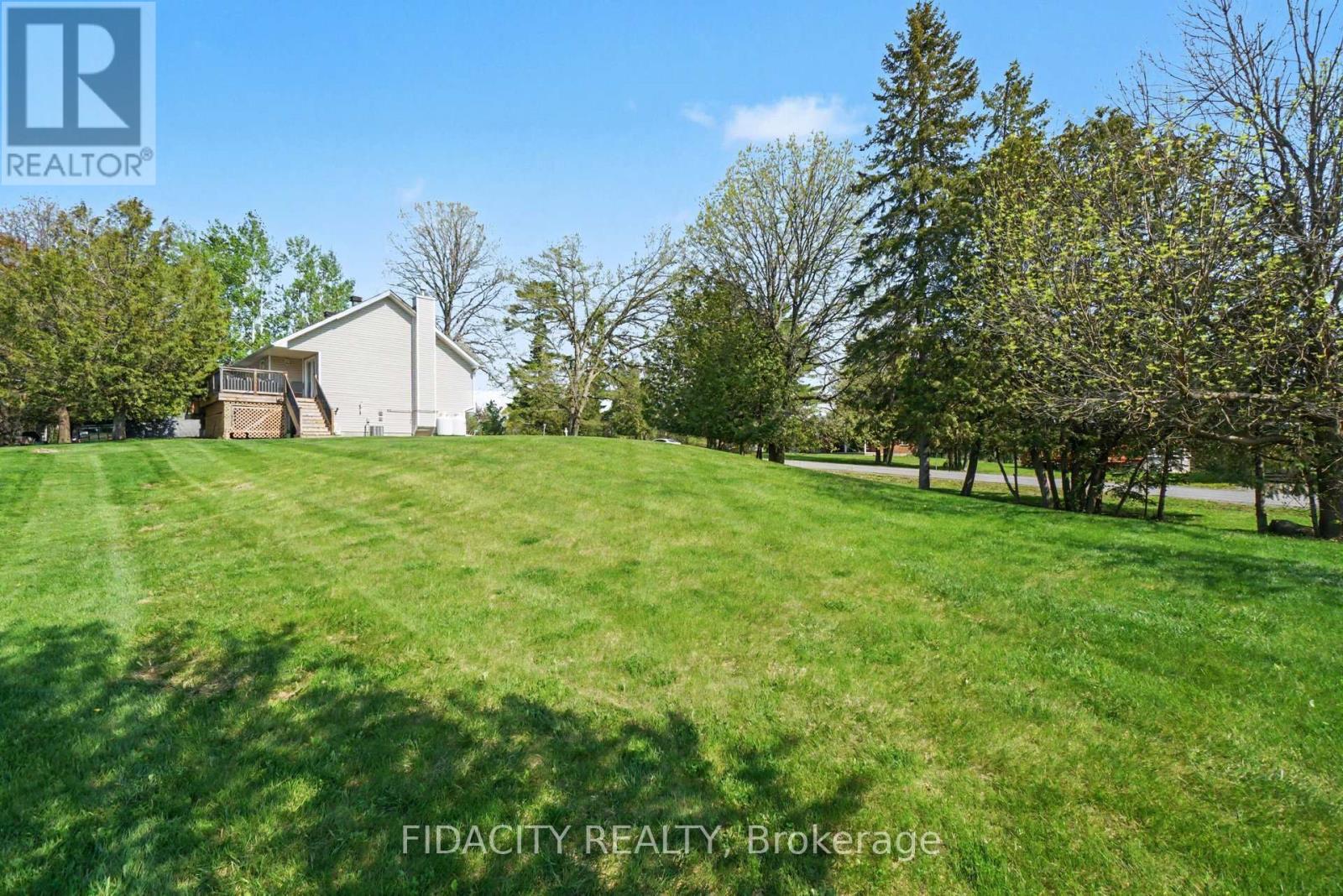 266 Clifford Campbell Street, Ottawa, Ontario  K0A 1X0 - Photo 31 - X13144722
