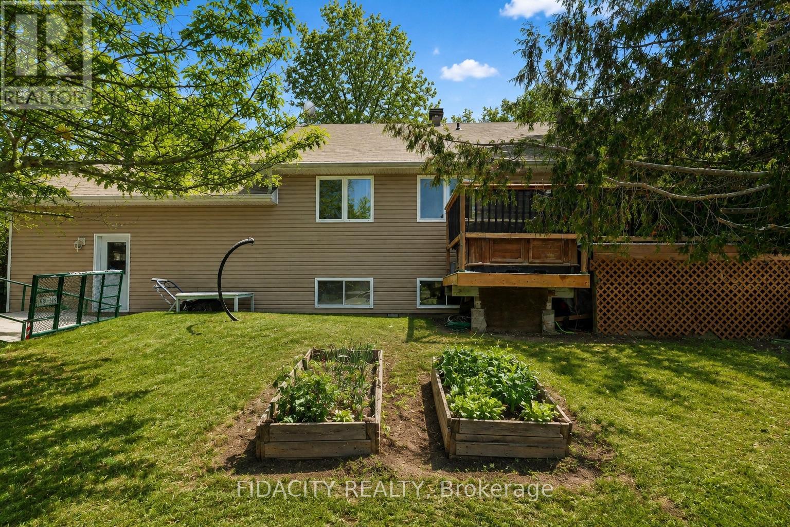 266 Clifford Campbell Street, Ottawa, Ontario  K0A 1X0 - Photo 36 - X13144722